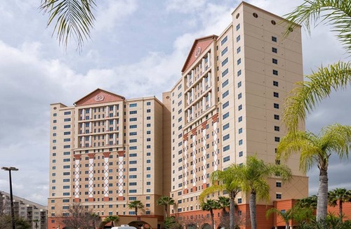 Florida Center Condo | AMAZING TWO-BEDROOM Condo near Universal Studios