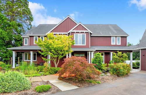 Ladd Hill House | Anbrila Vineyard House, 5-Bedroom w/Pool, Hot Tub, Mt. Hood + Vineyard Views!