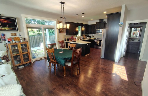 Hazel Dell House | Art filled and spacious 4-bedroom, 2-office house with private yard in Vancouver