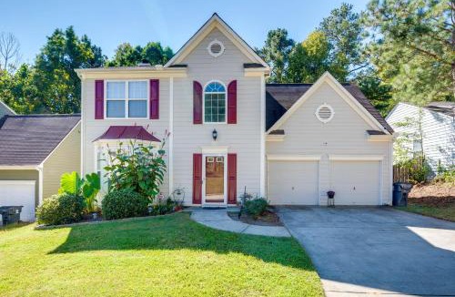 Austell House | Atlanta Area Home w/Yard ~ 2 Mi to Six Flags