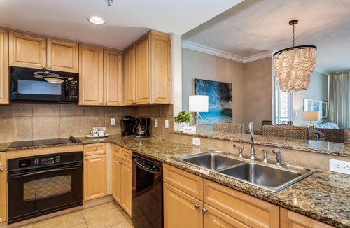 Pensacola Beach Condo | ❗️Aug 15-17 OPEN 🌴Portofino Island RESORT 🌴Hear OCEAN WAVES from balcony