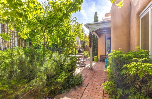 South Capitol Condo | Authentic Adobe Condo | Walk to Plaza & Railyard