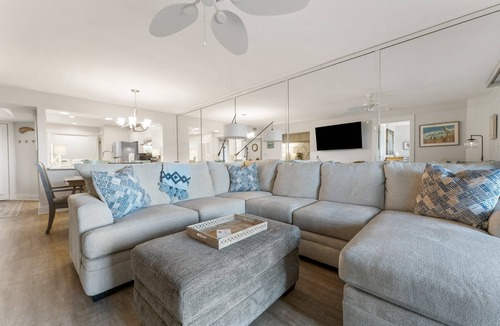 Sandestin Condo | Bay View Beach Cottage on Sandestin Resort-Heated Pools-Gym-Golf Cart Included!