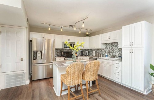 Villa Sabine Villa | Bay View Bliss · Incredible Pensacola Beach Home-WALK EVERYWHERE