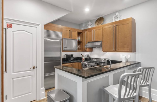 Baytowne Wharf House | Bay Views ~ Viking Appliances ~ Gated Courtyard