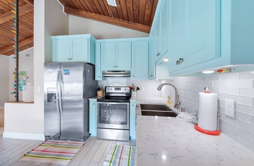 Laguna Beach Estates House | Beach Baby - Private Pool, Golf Cart Included🛺, Pet Friendly, Sleeps 8
