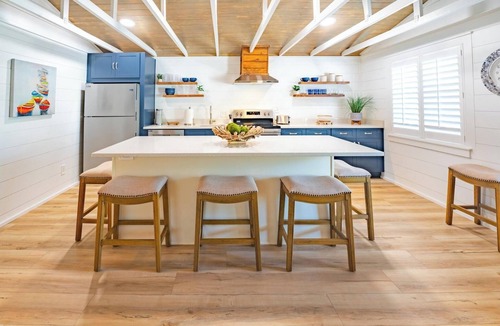 Bel Air House | Beach cottage w/free daily attraction tickets