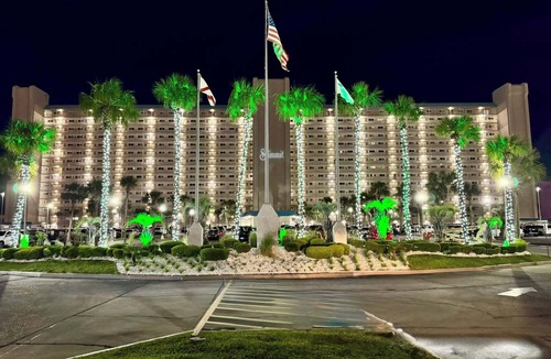 Panama City Beach Resort | BEACH FRONT UNOBSTRUCTED VIEWS OF THE GULF. THE SUMMIT RESORTS. OWNER MANAGED.