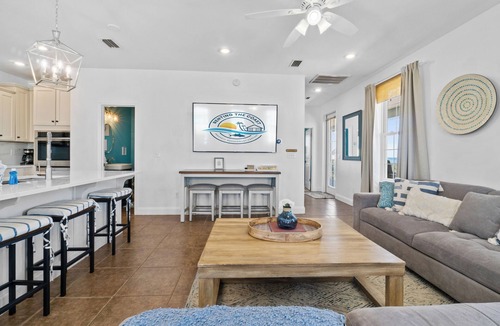 Seagrass House | Beach Houes 6BR, Sleeps 23, Steps from Gulf, Pool