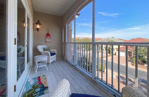 Fort Bay House | Beach Service | Beachfront Pool | Gated Resort! La Valencia Resort!