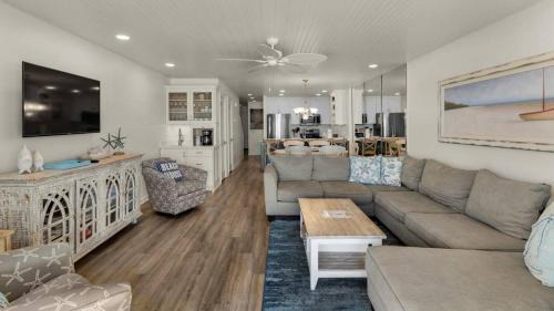 Seacrest House | Beachfront, Bikes, Cloud 9, Sleeps 11, 30A