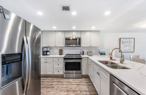 Sunnyside Condo | BeachFRONT LOWrise C1 at Pinnacle Port near 30A in Carillon