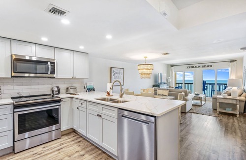 Sunnyside Condo | BeachFRONT LOWrise C1 at Pinnacle Port near 30A in Carillon