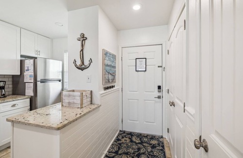 Sunnyside Condo | Beachfront Townhome Gulf Views Pool Near 30A & Pier Park Beach Service Sleeps 6