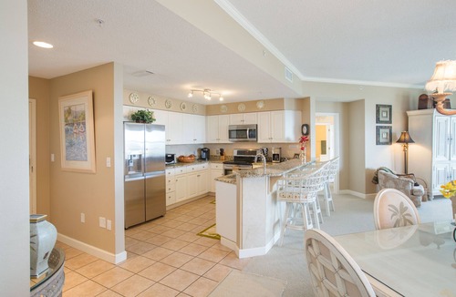 Santa Rosa Beach Condo | BEACHFRONT Tommy Bahama Unit with Sunset Views!