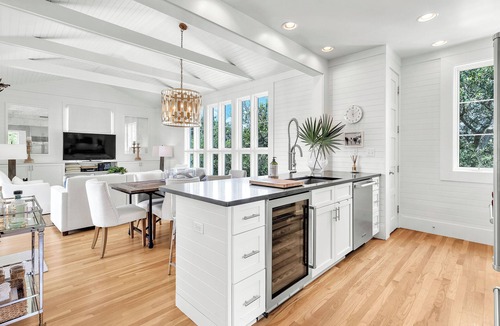Seaside House | Beachside Designer Seaside Cottage with Gulf View and 1 Minute to Gulf