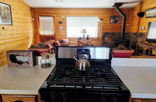 Sugarloaf Cabin | Bear Escapes II: Affordable Luxury Cabin Big Bear