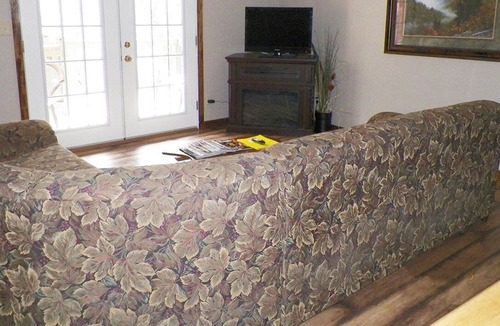 Cosby Apartment | Beautiful 2 bedroom unit at resort, sleeps 4