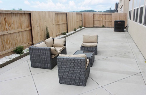 Lathrop House | Beautiful 5-bedroom house with Large Patio backyard in charming Lathrop