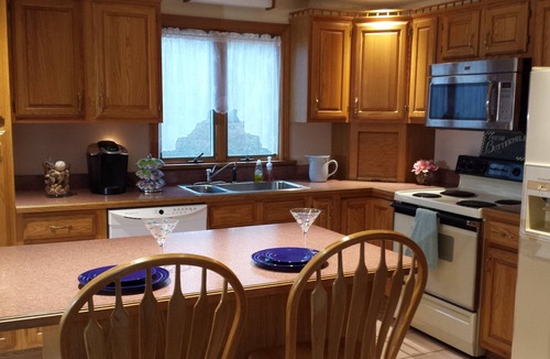 Northwest Harwich House | Beautiful Harwich 4 BR Home: Minutes to Downtown Harwichport and Beaches