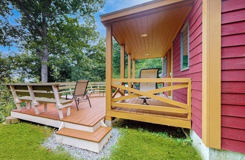 Rockport Cabin | Beautiful hilltop home with deck & view of Penobscot Bay - near festivals & more