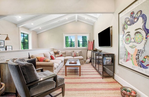 St. Helena House | Beautiful Valley Floor Home with Pool, Bocce and Pool House & Home Gym