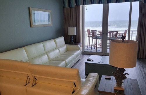 Navarre Beach Condo | Beautifully upgraded 2 bedroom beachfront condo in Pearl #403 on Navarre Beach.