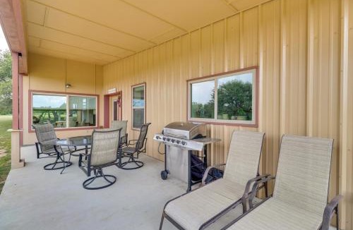 Oatmeal House | Bertram Ranch Property w/Patio & Gas Grill!