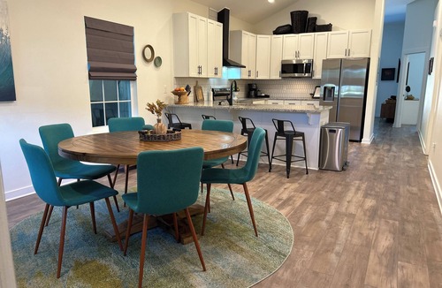 South Pensacola Cottage | Blue Angels Views from the Porch! Modern Downtown Home where Dogs are Welcome!