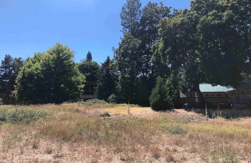 Eagle Point Cottage | Blue Gate Cottage on the Rogue River