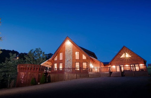 Dobson Cabin | Blue Ridge Mountain View Huge Log Cabin sleeps 18. Outdoor living & Game Room