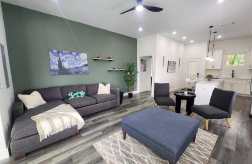 Sylvan Hills Apartment | Brand New 3-Bedroom Duplex in Perfect Location Between Downtown Atlanta & Airport