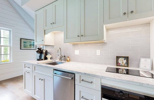 Boothbay Apartment | Brand new guest apartment with furnished deck, fast WiFi, dock, & water views
