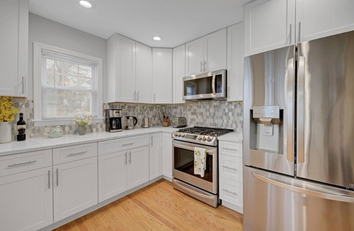 Princeton House | Bright 4BR House w/Large Backyard and Sunroom