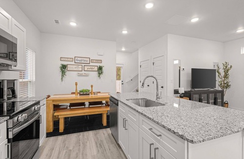 Centerton House | Bright Modern Home near Bentonville, Perfect for Families, Pets, Remote Work