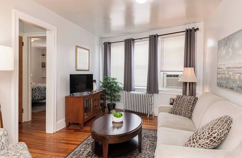 Bryn Mawr Apartment | Bryn Mawr Has It All