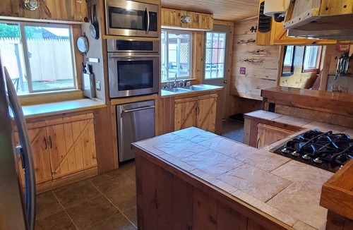 Au Train Cabin | Cabin within sight distance of Lake Superior, Autrain River. Free Kayak rental