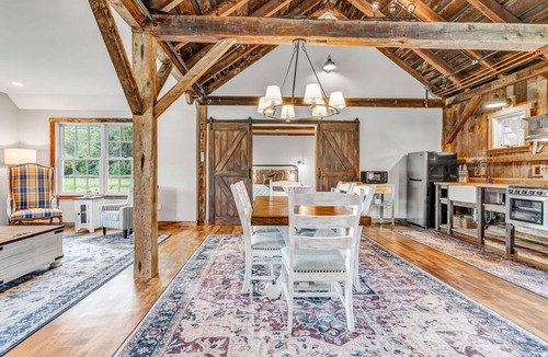 Quechee House | Carriage House Barn with Sweeping Farm Views