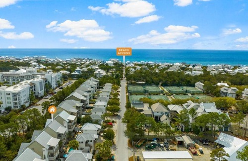 Rosemary Beach House | Carriage House, Sleeps 4, Walk to Rosemary & Beach