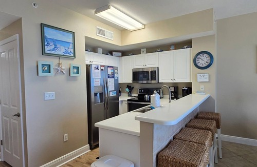 Miramar Beach Condo | Celadon 604𓇼 Seaview𓇼BeachFront𓇼Beach Chairs𓇼Parking Inc 𓇼 1 Bd. with bunks