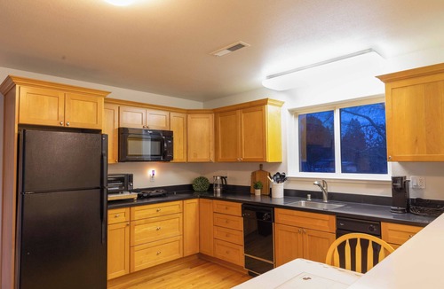 Bennett Valley Apartment | Charming 1-bedroom apartment with WiFi and AC in fabulous Santa Rosa