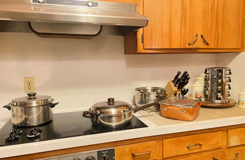Granite Bay House | Charming 3-bedroom house in serene Granite Bay with AC, WiFi