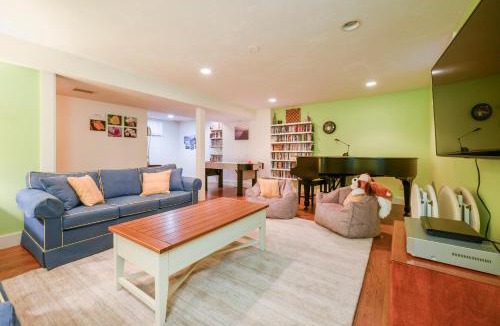 East Harwich House | Coastal Charm Space Galore at Norma's Escape