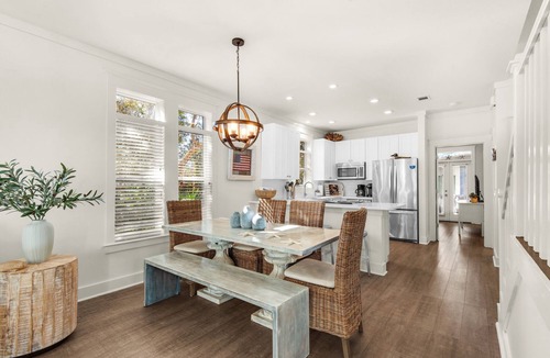 Rosemary Beach House | Come for the Beach View and stay for the Food!