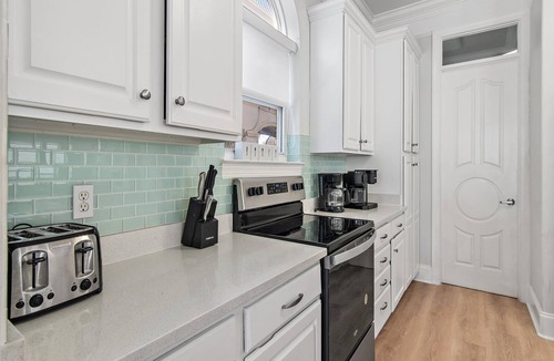 Destiny Grand Palms House | Come Together | 2026 Remodel, Sleeps 30, Huge Pool, Oversized Golf Cart, Beach &