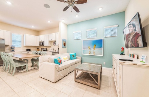 West Kissimmee Cottage | Comfy Cottage with Hot Tub near Disney with Margaritaville Resort & Island H2O.