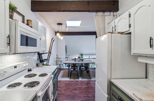 West Hartford Condo | Condo near Ski Hill with Club Access, Kingswood