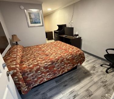 Panama City Beach Hotel | Cook's Motel- Panama City Beach