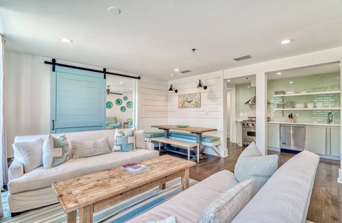 Rosemary Beach Condo | Coral at the Savannah - 2 BEDROOM ABOVE THE SUGAR SHACK! TOWN CENTER VIEWS