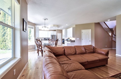 Cedar Hills House | Country Retreat Near Nike & Intel 3400 SF 6BR 1st Floor BR 15% Off